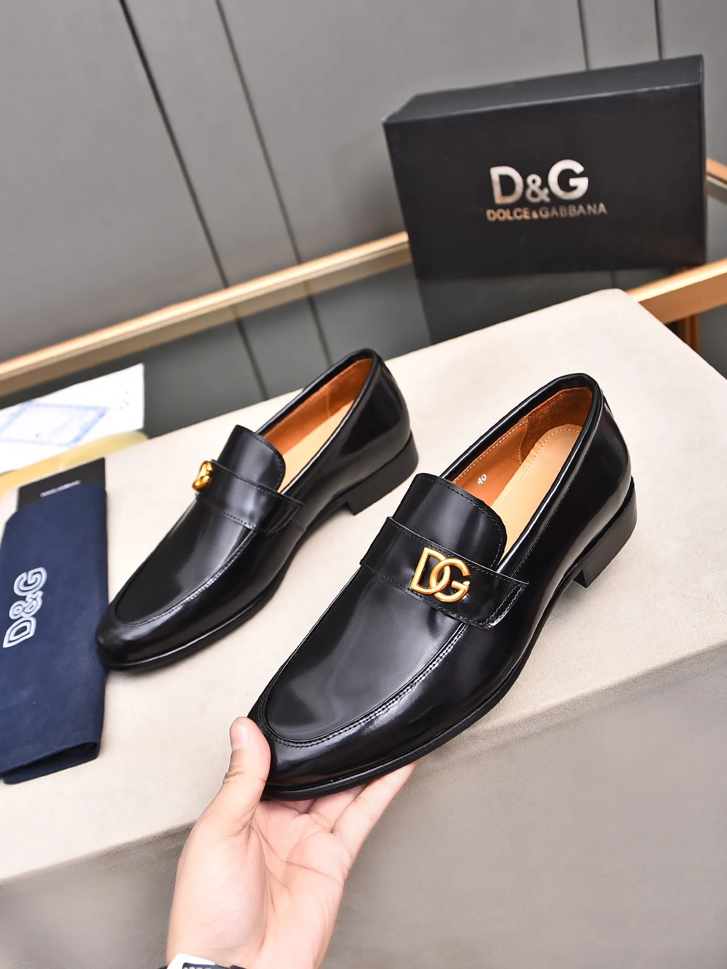 👍👍Men's shoes💰480 **Boutique recommendation**DG**The latest business formal leather shoes, official website synchronization, top version on the market, purely handmade. Fabric: imported calfskin with water-dyed cow lining 38, 39, 40, 41, 42, 43, 44 (customized at 45